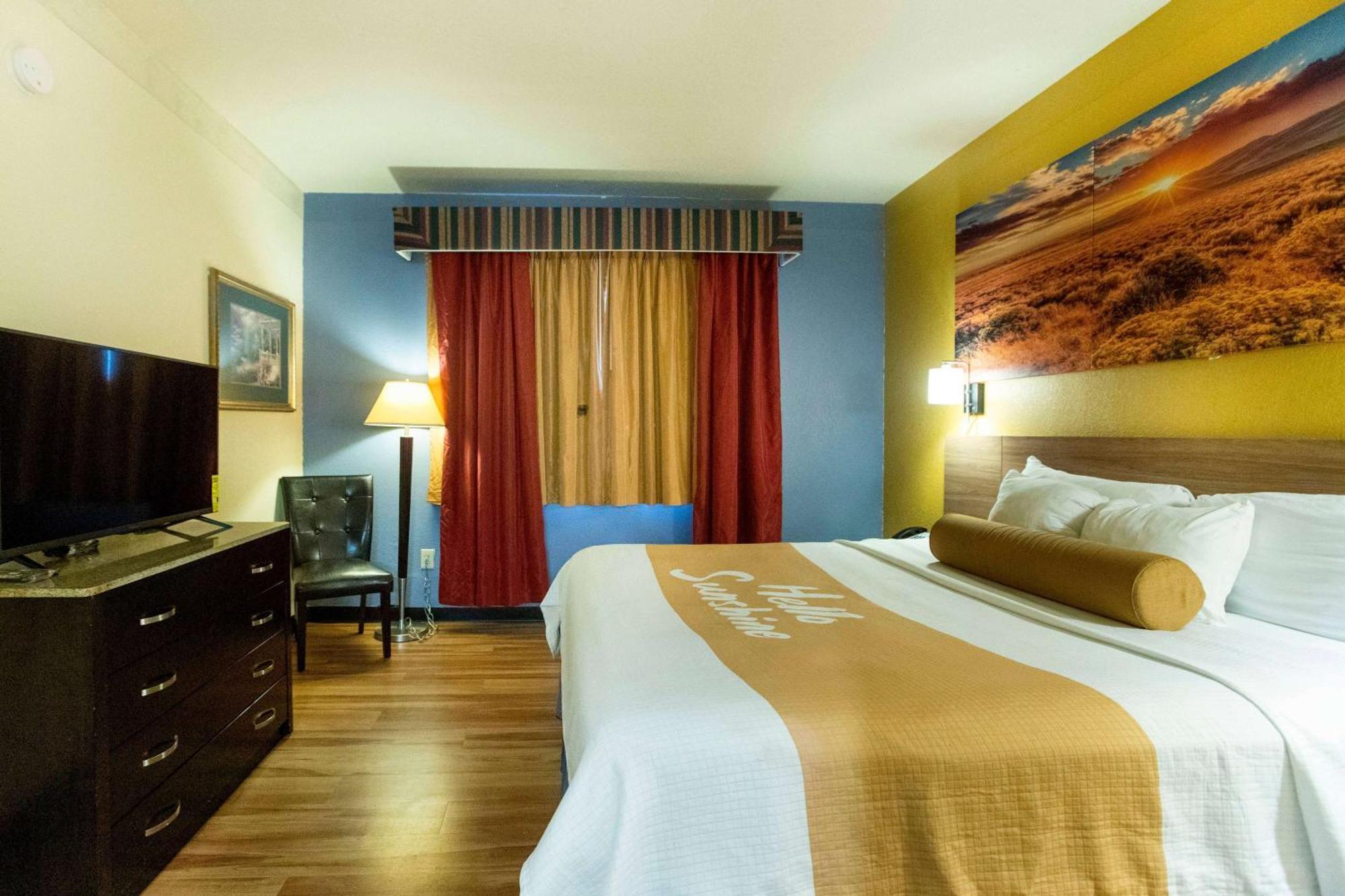 Days Inn & Suites By Wyndham Houston North/Aldine Eksteriør bilde