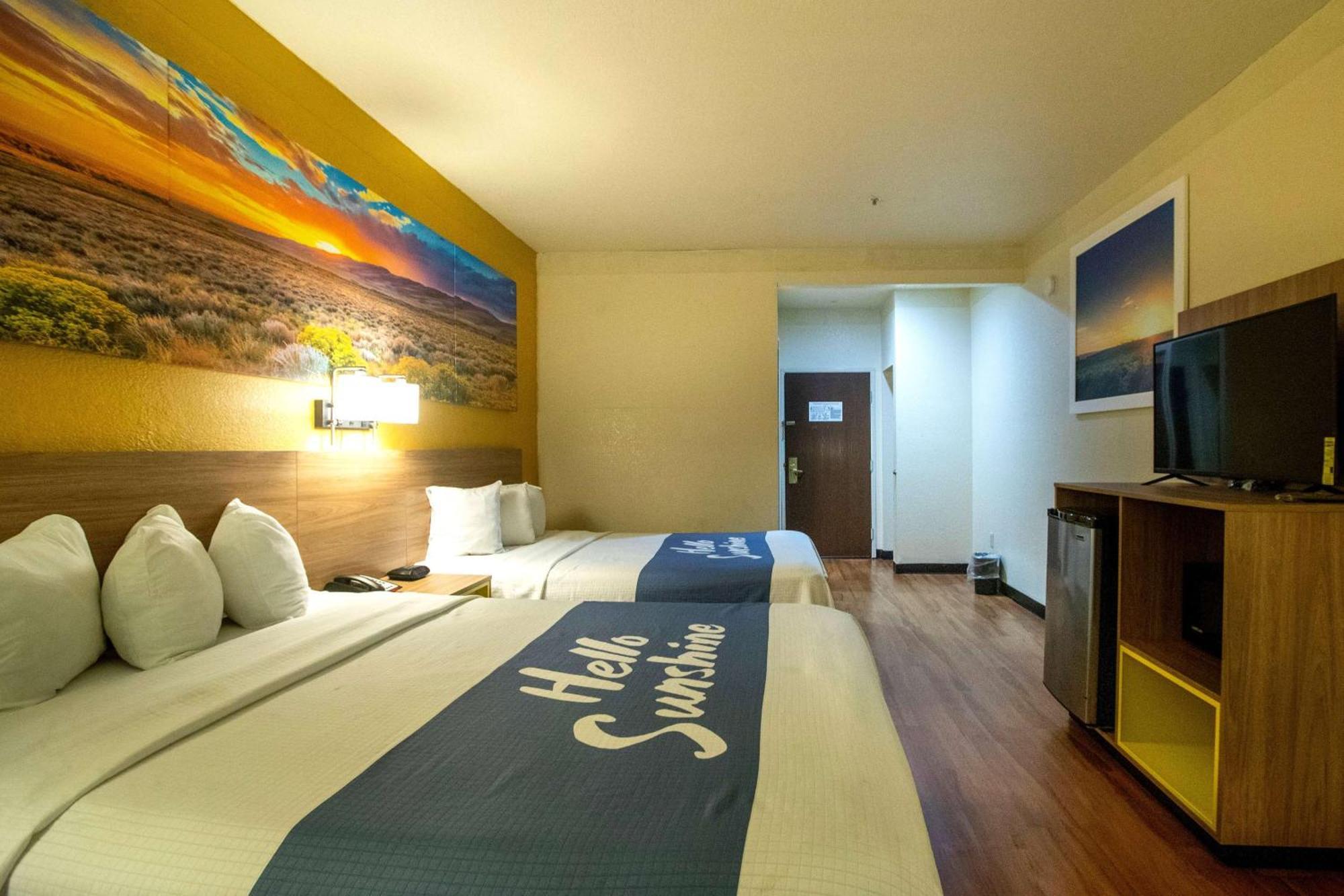 Days Inn & Suites By Wyndham Houston North/Aldine Eksteriør bilde